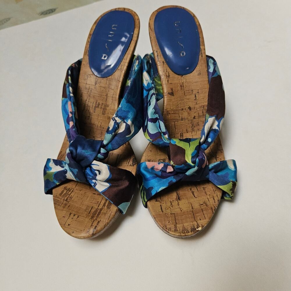 Unisa Floral Fabric Tropical Sandals w/Knot Detail - Size 7.5